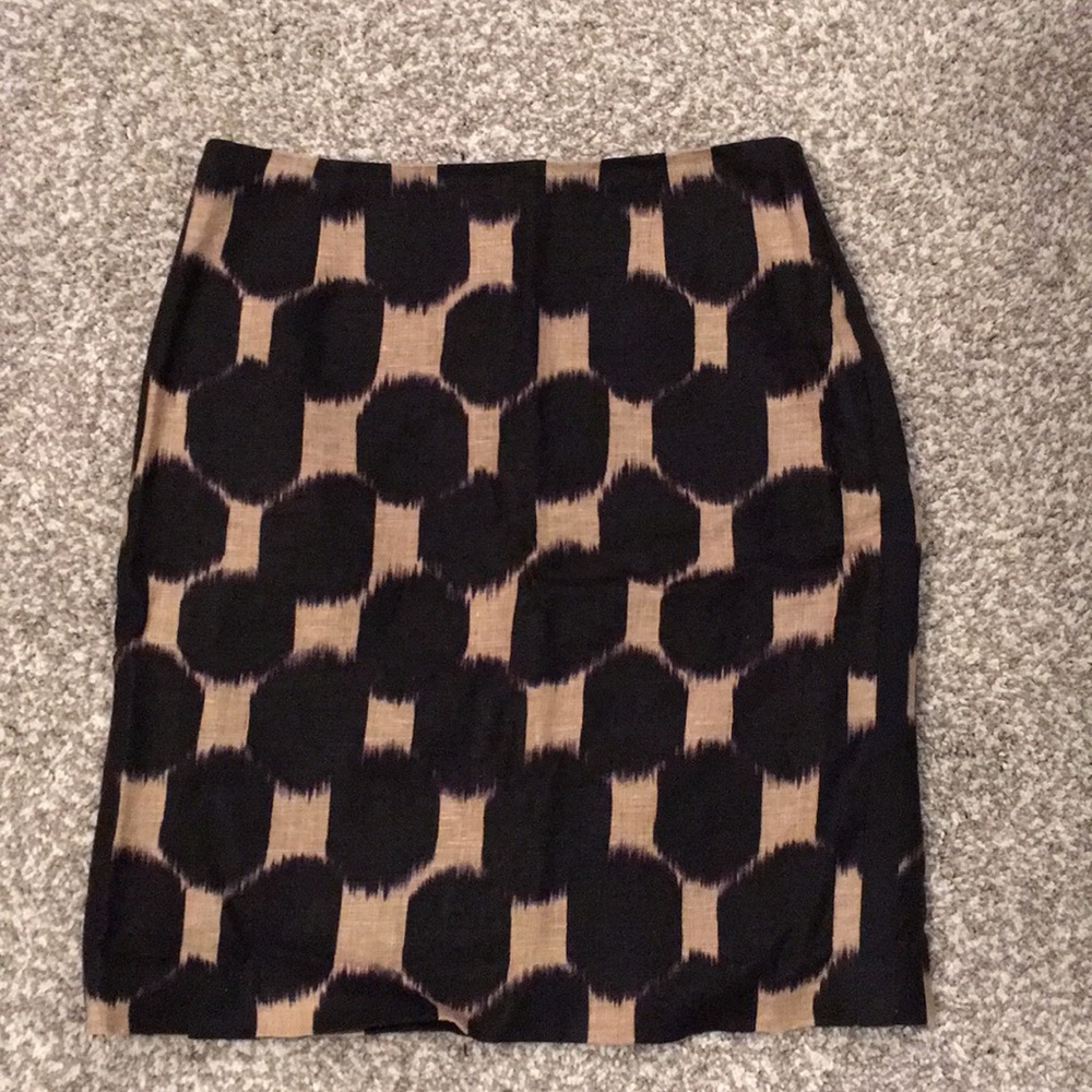 High waisted fitted skirt